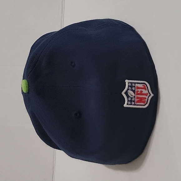 New Era 59Fifty NFL Seattle Seahawks Fitted Hat Size 7. - Picture 4 of 6